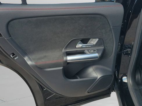 Certified 2022 Mercedes-Benz GLA 250 4MATIC image 7