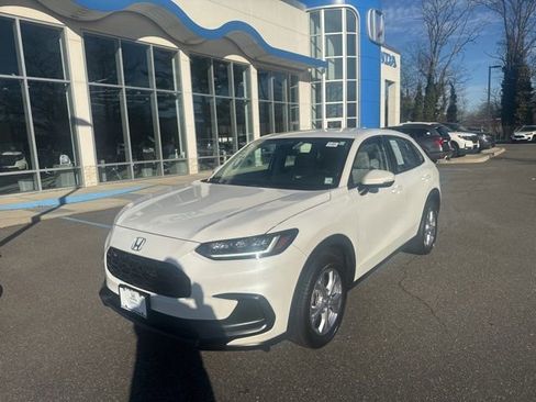 Used 2023 Honda HR-V LX image 4