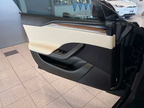 Used 2022 Tesla Model S Standard Range image 20