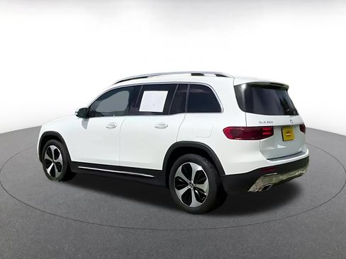 Used 2025 Mercedes-Benz GLB 250 image 10