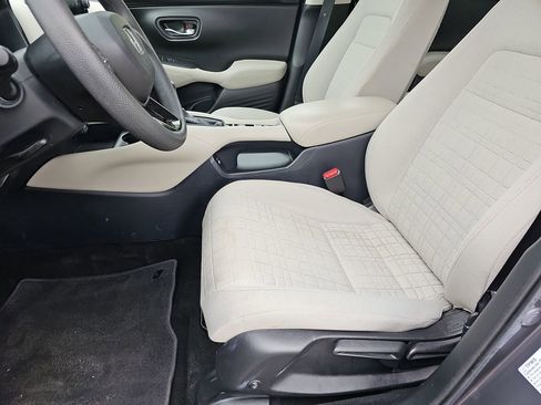 Used 2023 Honda HR-V LX image 19