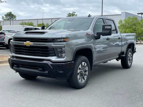 New 2026 Chevrolet Silverado 2500 Custom w/ Custom Value Package AWD/4WD image 3
