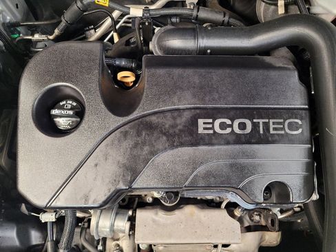 Used 2019 Chevrolet Equinox LT image 30