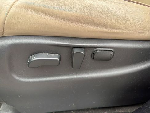 Used 2020 Nissan Armada Platinum w/ Captain's Chairs Package image 17