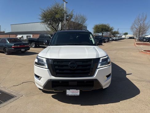 Certified 2023 Nissan Armada Platinum w/ Captain's Chairs Package image 9