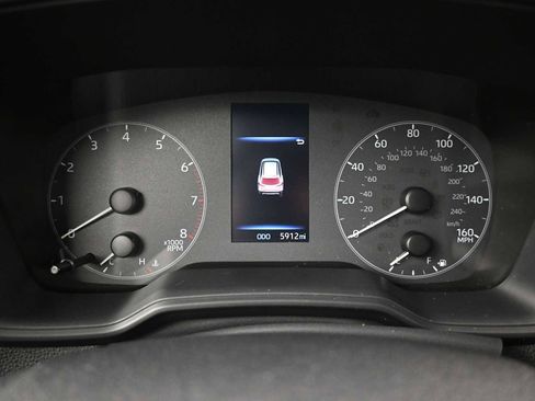 Used 2025 Toyota Corolla Cross AWD Hybrid w/ Moonroof Package image 12