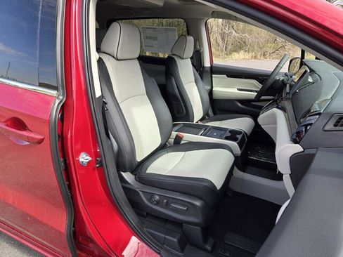 New 2026 Honda Odyssey Elite image 12
