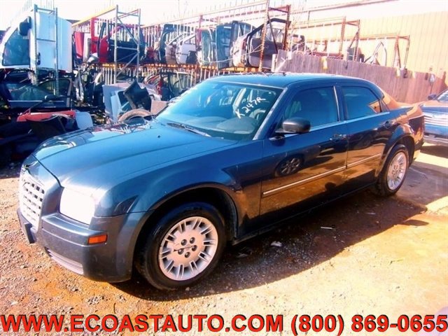 Used 2007 Chrysler 300 RWD image 2