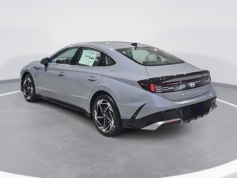 New 2026 Hyundai Sonata SEL FWD image 7