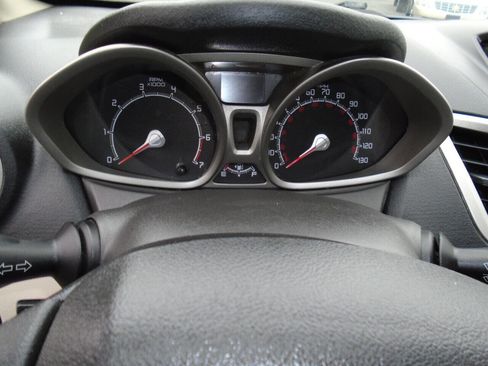 Used 2011 Ford Fiesta SE w/ 201A Rapid Spec Order Code image 19