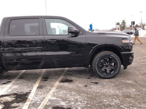 New 2026 RAM 1500 4x4 Crew Cab image 9