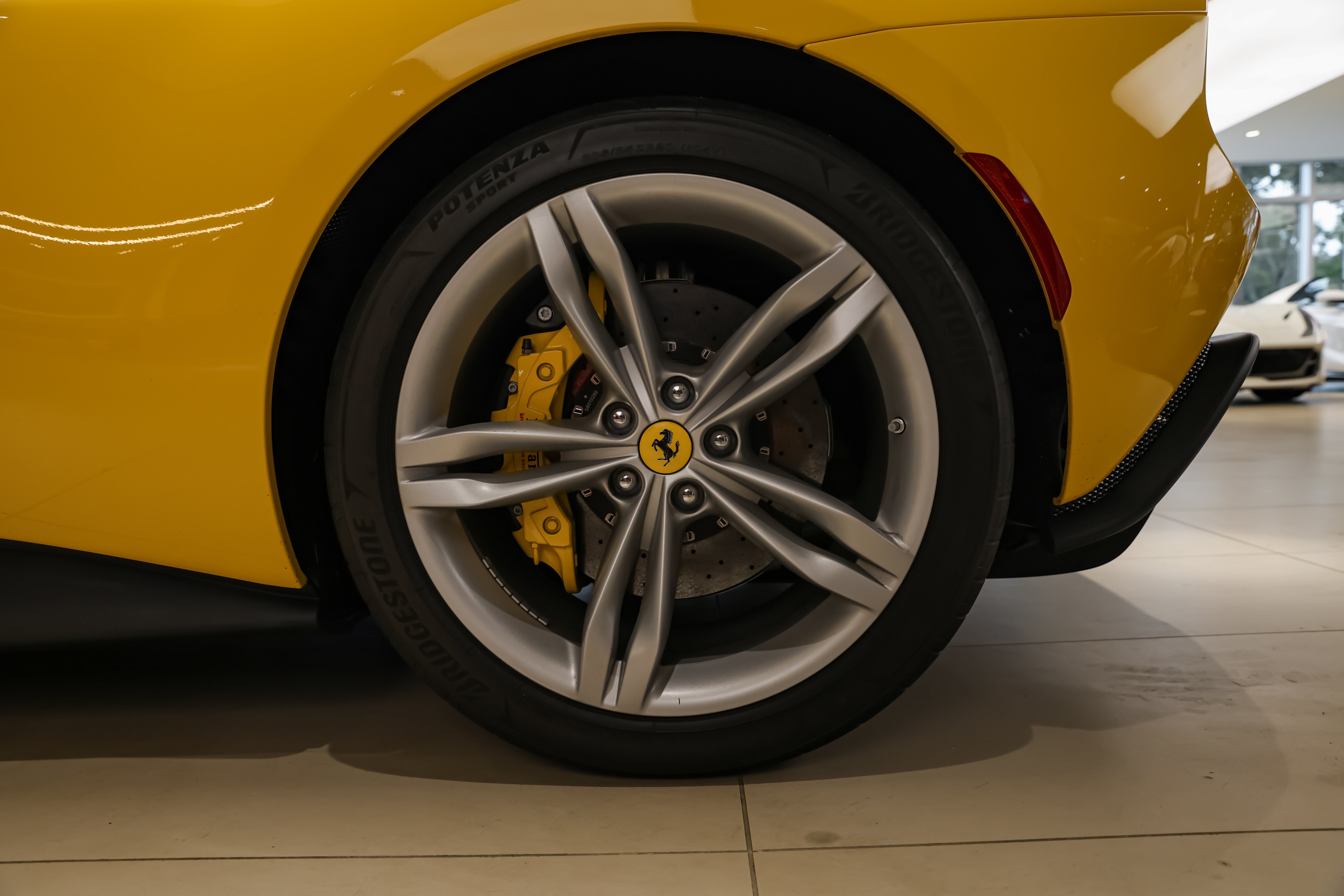 Used 2025 Ferrari 296 GTS RWD image 19