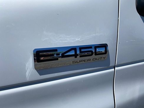 New 2026 Ford E-450 and Econoline 450 Super Duty w/ Power Equipment Group image 12