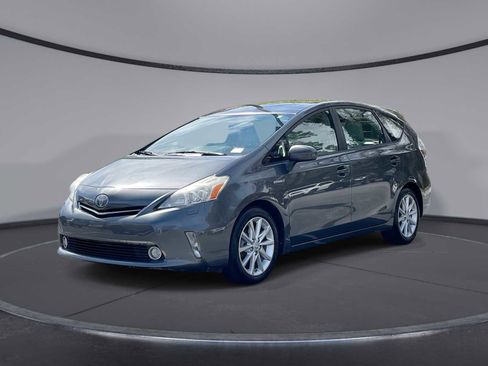 Used 2014 Toyota Prius V Five image 1