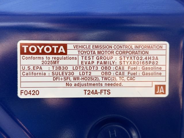 Used 2025 Toyota Tacoma TRD Sport AWD/4WD image 23