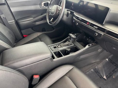 Used 2025 Kia Sorento S AWD/4WD image 22