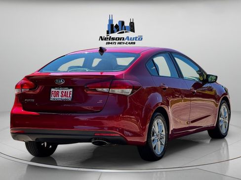 Used 2017 Kia Forte S FWD image 4