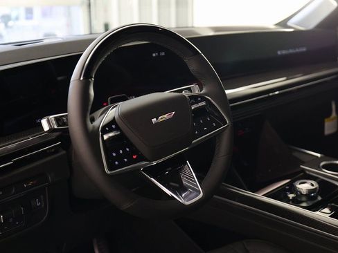 Used 2026 Cadillac Escalade ESV V image 23