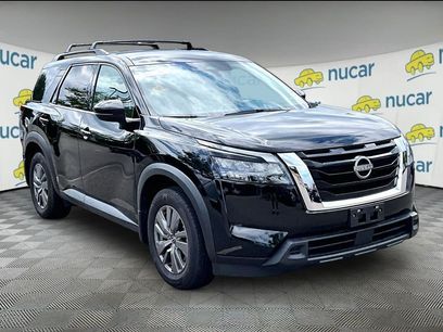 Used 2024 Nissan Pathfinder SV w/ Cargo Package