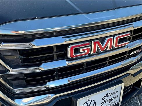 Used 2022 GMC Terrain AT4 image 31