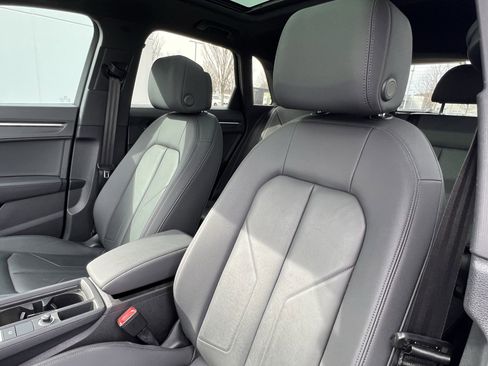 Used 2022 Audi Q3 2.0T Premium Plus w/ Premium Plus Package image 16