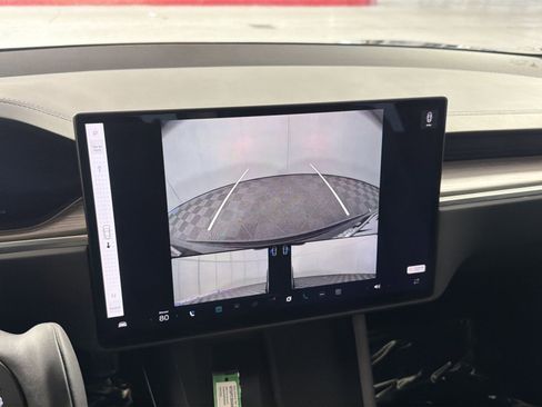 Used 2023 Tesla Model S Standard Range image 19