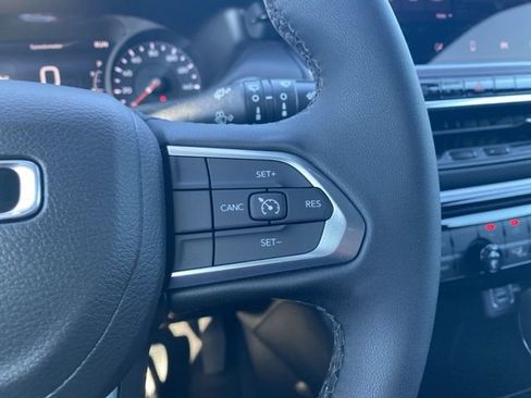 New 2026 Jeep Compass Latitude AWD/4WD image 17