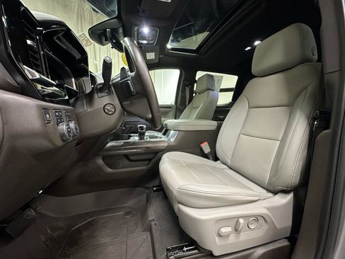 Certified 2024 Chevrolet Silverado 1500 LTZ w/ LTZ Premium Package AWD/4WD image 28