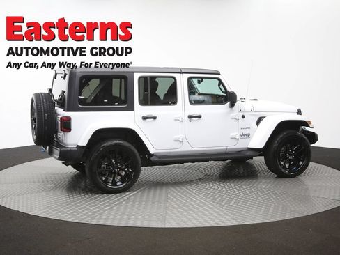 Used 2023 Jeep Wrangler Unlimited Sahara w/ Dual Top Group AWD/4WD image 45