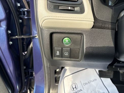 Used 2017 Honda HR-V LX image 14