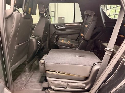 Used 2021 GMC Yukon AT4 w/ Rear Media and Nav Package AWD/4WD image 22