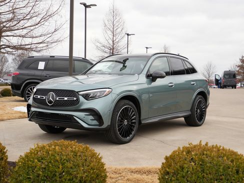 New 2026 Mercedes-Benz GLC 300 GLC 300 image 3