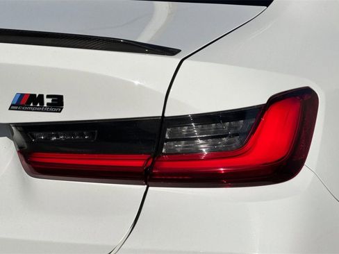 Used 2021 BMW M3 Competition image 27