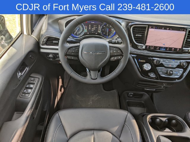 New 2026 Chrysler Pacifica Select FWD image 12