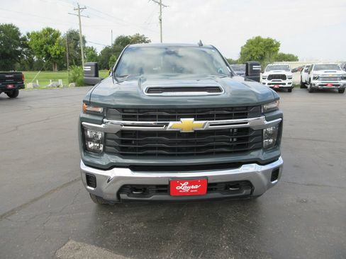Certified 2025 Chevrolet Silverado 2500 LT AWD/4WD image 15
