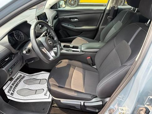 Used 2024 Nissan Sentra SV w/ All-Weather Package FWD image 5