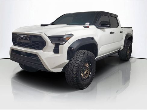 Used 2024 Toyota Tacoma TRD Pro AWD/4WD image 3
