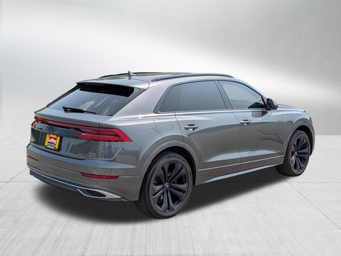 Used 2019 Audi Q8 Premium Plus w/ Premium Plus AWD/4WD image 7