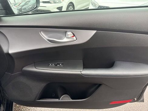 Used 2023 Kia Forte LXS w/ LXS Technology Package image 42