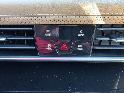 New 2026 Volkswagen Atlas Cross Sport SE image 23