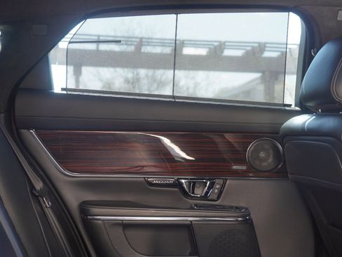 Used 2016 Jaguar XJ L Portfolio AWD/4WD image 36