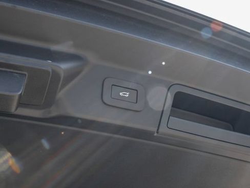 New 2026 Land Rover Range Rover Velar S AWD/4WD image 59