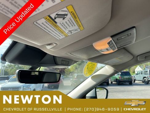 Used 2025 Nissan Pathfinder SL AWD/4WD image 23