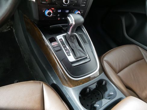 Used 2013 Audi Q5 2.0T Premium AWD/4WD image 24