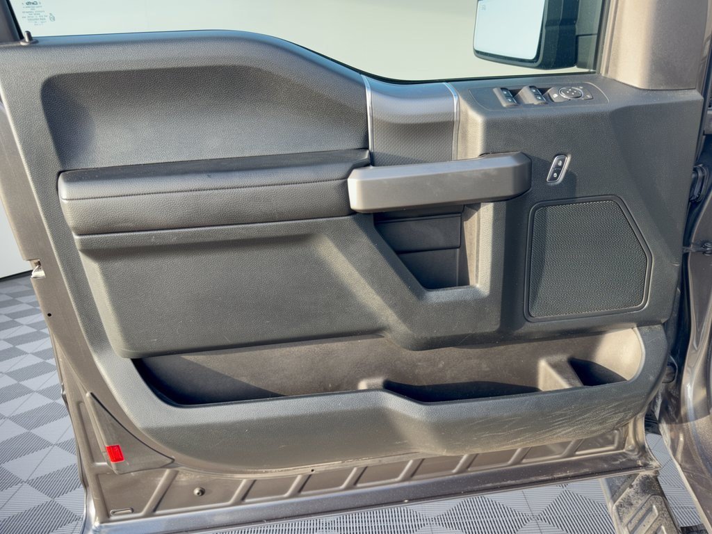 Used 2016 Ford F150 XLT w/ Equipment Group 301A Mid RWD image 14