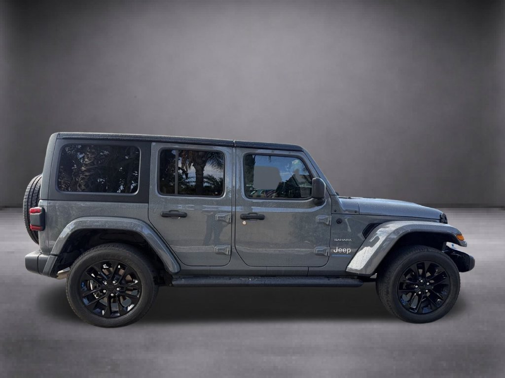Used 2023 Jeep Wrangler Unlimited Sahara AWD/4WD image 16