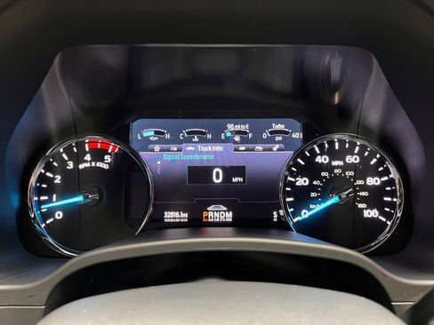 Used 2022 Ford F250 Platinum w/ FX4 Off-Road Package image 14