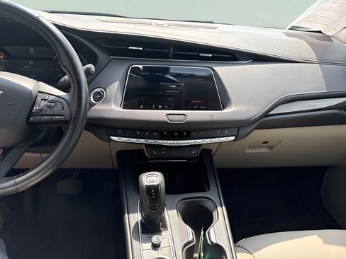 Used 2019 Cadillac XT4 Premium Luxury w/ Cold Weather Package FWD image 23