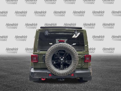 Used 2021 Jeep Wrangler Unlimited Rubicon AWD/4WD image 10