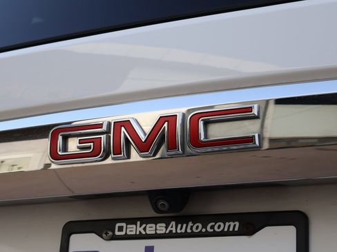 Used 2022 GMC Yukon SLT w/ SLT Luxury Package image 22
